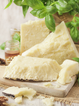 Pecorino Romano Nero DOP - certyfikowany włoski ser z mleka owczego