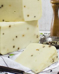 Pecorino Pepe Nero - sycylijski ser owczy z pieprzem