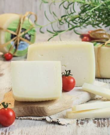 Formaggio Nonno Gino - krótkodojrzewający ser z mleka koziego